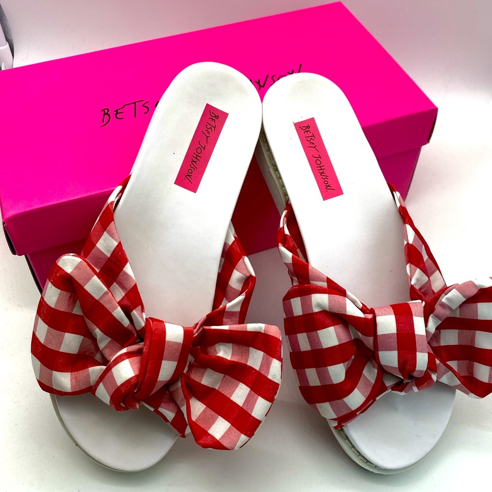 Betsey Johnson sandals